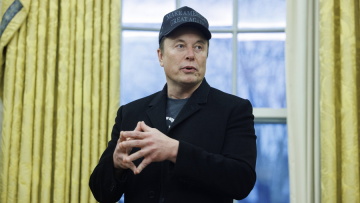 Κάποιες ομοσπονδιακές υπηρεσίες είναι σαν τα ζιζάνια, πρέπει να τις ξεριζώσουμε εντελώς, λέει ο Μασκ