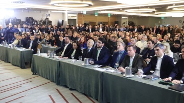 Το ΠΑΣΟΚ «τρέχει» να προλάβει Τσίπρα και Καρυστιανού - Την Κυριακή συνεδριάζει η Κεντρική Επιτροπή, ποιος πάει για γραμματέας