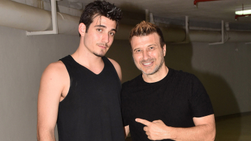 Γιώργος Κακοσαίος: Γράφω ο ίδιος γιατί δεν ήθελα να πει κανείς ότι έχω τον πατέρα μου και μου δίνει τα καλύτερα τραγούδια