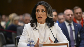 Το Ιράν έχει πρόθεση να επανέλθει στον πυρηνικό εμπλουτισμό, είπε σήμερα η επικεφαλής της Υπηρεσίας Πληροφοριών των ΗΠΑ