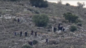 Βρέθηκε σορός άνδρα σε λόφο στον Τύρναβο - Τα ρούχα ταιριάζουν με του Βασίλη Καλογήρου που αγνοούνταν, στο σημείο η μητέρα του