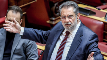 Διαγράψτε τον Παναγιωτόπουλο από τον ΣΥΡΙΖΑ, λέει η κυβέρνηση - Έβρισε τον Μητσοτάκη και ειρωνεύτηκε τον Ανδρουλάκη, δείτε βίντεο