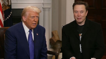 O Τραμπ και ο Μασκ ανταλλάζουν φιλοφρονήσεις σε κοινή τους συνέντευξη: «Τον αγαπώ» - «Είναι εκπληκτικός»