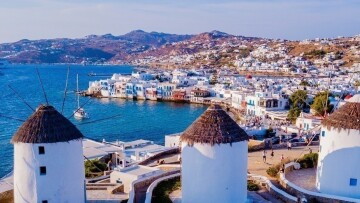 Μύκονος – Τι έδειξαν οι έλεγχοι: Συνεχίζουν να χτίζουν ασύστολα αυθαίρετα στο νησί