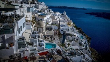 Πάνω από 21.500 σεισμοί μεταξύ Σαντορίνης και Αμοργού σε 22 μέρες, σύμφωνα με το ΕΚΠΑ - Τα πιθανότερα σενάρια για την εξέλιξη του φαινομένου