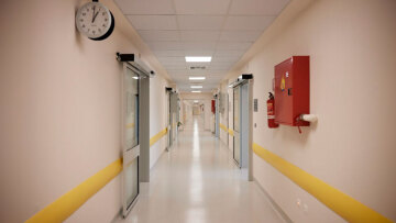 Πόσοι επικίνδυνοι ασθενείς νοσηλεύονται στα ψυχιατρεία - Τα κενά ασφαλείας και η έλλειψη προσωπικού