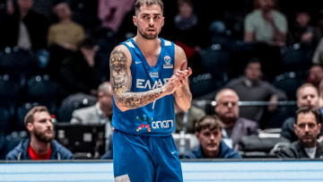 Τολιόπουλος:  Kill Bill δεν μπορώ να λέγομαι, το Πιστολιόπουλος όμως μου αρέσει