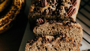 Σοκολατένιο banana bread: Eύκολη συνταγή για ένα πεντανόστιμο σνακ
