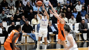 Ελλάδα-Ολλανδία 63-53: Με την... αύρα του 2005 η Εθνική στα τελικά του Eurobasket - Βίντεο