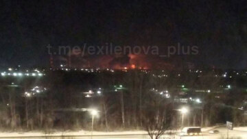 Ρωσία: Στις φλόγες διυλιστήριο κατόπιν επιδρομής drones της Ουκρανίας - Δείτε βίντεο