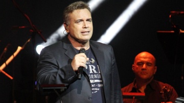 Μανώλης Λιδάκης: Ο καλλιτεχνικός κόσμος αποχαιρετά τον τραγουδιστή - «Άστρα μην τον μαλώνετε»