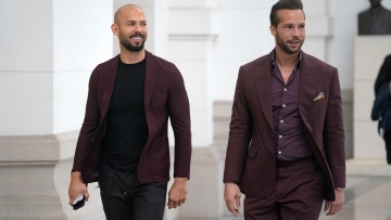 Άντριου και Τρίσταν Τέιτ: Επιστρέφουν στις ΗΠΑ, ενώ εκκρεμούν κατηγορίες για βιασμό, εμπορία ανηλίκων και ξέπλυμα χρημάτων