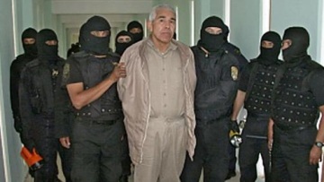 Μεξικό: Εκδόθηκε στις ΗΠΑ ο διαβόητος βαρόνος ναρκωτικών, Ραφαέλ Κάρο Κιντέρο - Είχε γίνει σειρά στο Netflix