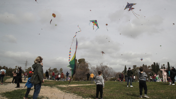 Τοπικές βροχές την Κυριακή και άστατος καιρός την Καθαρά Δευτέρα - Με 7 μποφόρ αλλά και βροχοπτώσεις ο χαρταετός