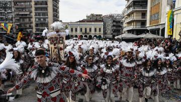 Top 5 Καρναβάλια στην Ελλάδα που πρέπει να ζήσεις έστω μία φορά