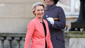 «Η Ουκρανία χρειάζεται εγγυήσεις ασφαλείας, πρέπει να επανεξοπλίσουμε επειγόντως την Ευρώπη» λέει η φον ντερ Λάιεν μετά τη σύνοδο του Λονδίνου