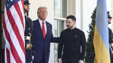 Politico για τον καβγά στο Οβάλ Γραφείο: Ο Ζελένσκι ξέχασε τον πιο σημαντικό κανόνα όταν έχεις να κάνεις με τον Τραμπ