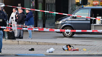 Μάνχαϊμ: Κόσμος τρέχει πανικόβλητος μετά την επίθεση με τους δύο νεκρούς - Δείτε βίντεο