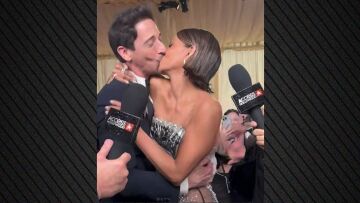 Όσκαρ: Άντριεν Μπρόντι και Χάλι Μπέρι «αναβίωσαν» το φιλί που είχαν δώσει το 2003