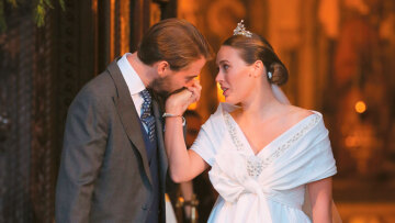 Νίνα Φλορ: Η Ελβετή εκατομμυριούχος που αγάπησε τη δόξα της γαλαζοαίματης