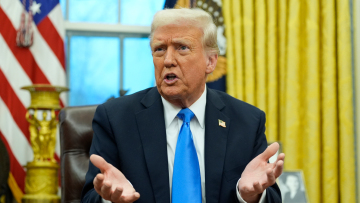 Τραμπ: Μην ασχολείστε με τον Πούτιν, το πρόβλημα είναι με τους μετανάστες για να μην καταντήσουμε σαν την Ευρώπη