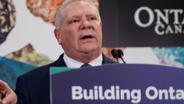 Καναδός κυβερνήτης απειλεί να κόψει το ρεύμα στις ΗΠΑ μετά τους δασμούς του Τραμπ - «Πρέπει να νιώσουν πόνο»