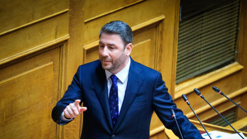 Όλη η πρόταση δυσπιστίας που καταθέτουν ΠΑΣΟΚ, ΣΥΡΙΖΑ, Νέα Αριστερά και Πλεύση Ελευθερίας σήμερα στη Βουλή