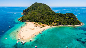 Oικοδομικές εργασίες στο Μαραθωνήσι καταγγέλλουν περιβαλλοντικές οργανώσεις - Σε κίνδυνο οι χελώνες καρέτα-καρέτα