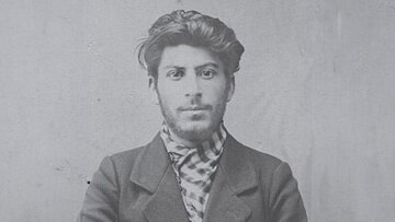 Ιωσήφ Στάλιν: Τα άγνωστα στοιχεία της ζωής του,  οι μαζικές εκκαθαρίσεις στο ΚΚΣΕ και το επεισοδιακό τέλος του