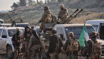 Το θανατηφόρο παζλ της Συρίας: Η επιστροφή των τζιχαντιστών, το πογκρόμ στις μειονότητες και οι βλέψεις του Ερντογάν