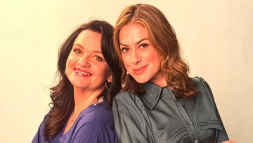 Η Kέιτι νόσησε με σπάνιο καρκίνο – Η Ελληνίδα γιατρός του βρετανικού ΕΣΥ που την έσωσε μιλά στο ygeiamou.gr