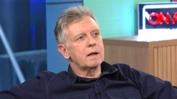 Γιάννης Σαββιδάκης: Θα έμπλεκαν τα πράγματα αν συνέχιζα να κάνω τον ηθοποιό, είχα πολλές προτάσεις μετά το «Της Ελλάδος τα παιδιά» 