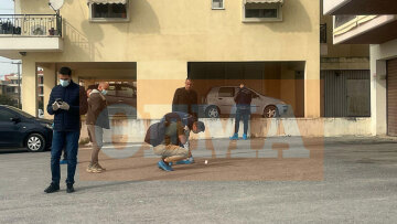 Θεσσαλονίκη: Από ακατάσχετη αιμορραγία ξεψύχησε η 44χρονη μετά την επίθεση του συζύγου της - Τα παιδιά τους έλειπαν από το σπίτι