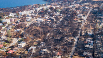 Μάτι, η νέα σελίδα: Πάνω από 40 χιλιόμετρα καινούργιοι δρόμοι και παραλιακός Περίπατος στην ακτή της τραγωδίας