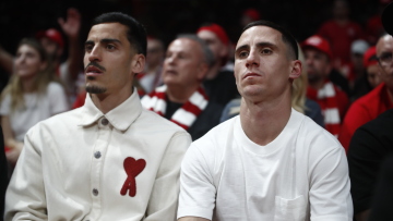 Επέστρεψε στον Πειραιά ο Ποντένσε - Στο ΣΕΦ για το Ολυμπιακός - Παναθηναϊκός ο Πορτογάλος - Δείτε φωτογραφίες