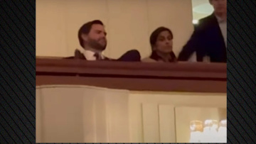 Τζέι Ντι Βανς: Τον αποδοκίμασαν όταν πήγε να παρακολουθήσει κονσέρτο του Λεωνίδα Καβάκου στην Ουάσινγκτον