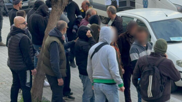 Στα δικαστήρια Θεσσαλονίκης οι 14 από τους συλληφθέντες για αρχαιοκαπηλία - Δείτε βίντεο και φωτογραφίες