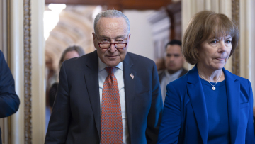 ΗΠΑ: Διχασμένοι οι Δημοκρατικοί απέναντι στο νομοσχέδιο του προϋπολογισμού