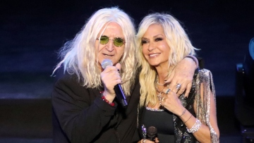 Νίκος Καρβέλας για Άννα Βίσση: Την βρήκα στην τουαλέτα, καθόταν στη λεκάνη και έκλαιγε