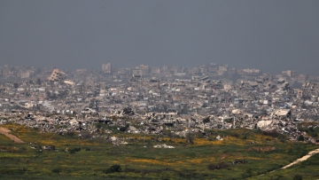 Πόλεμος στη Γάζα: Το Ισραήλ ετοιμάζεται να συνεχίσει τους σφοδρούς βομβαρδισμούς – Ξεπέρασαν τους 400 οι νεκροί από τη νύχτα