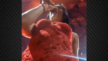 H Ντούα Λίπα... από πολύ κοντά: Δείτε το βίντεο που τράβηξε θαυμαστής της στην Αυστραλία