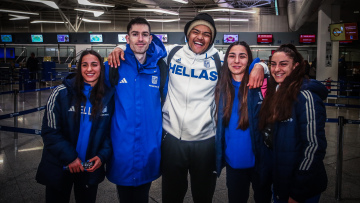 Με Καραλή, Τεντόγλου «πέταξε» στην Κίνα για το Παγκόσμιο στίβου η Ελλάδα - «Στόχος το ρεκόρ» είπε ο Manolo - Βίντεο, φωτογραφίες