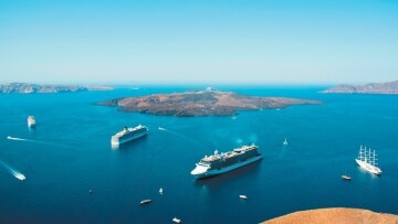 Τέλη αποβίβασης €20 σε Μύκονο και Σαντορίνη για επιβάτες κρουαζιέρας από 1η Ιουλίου