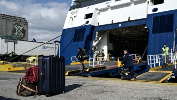 Εκπτώσεις σε ακτοπλοϊκά και αεροπορικά εισιτήρια για τους αναπληρωτές εκπαιδευτικούς για όλο το σχολικό έτος 2025 – 2026