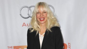 Η Sia χωρίζει μετά από δύο χρόνια γάμου - Κατέθεσε αίτηση διαζυγίου από τον Νταν Μπερνάρντ