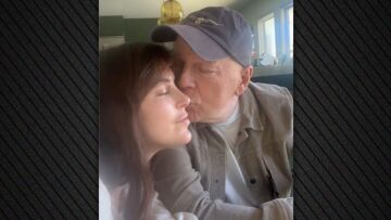 Μπρους Γουίλις: Το συγκινητικό βίντεο που ανέβασε η κόρη του - Κάθε μέρα ευχαριστώ τον Θεό, γράφει για τον πατέρα της