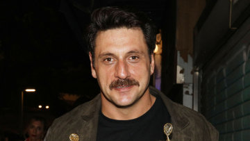 Γιώργος Χρυσοστόμου για την επιστροφή των «Singles»: Αν τελικά συμβεί, θέλω να παίξω