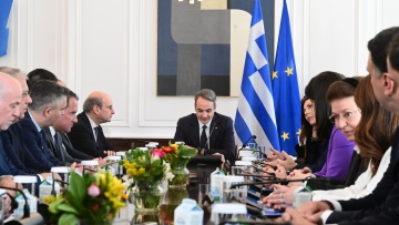 Ο Μητσοτάκης μπαίνει μπροστά ώστε οι πολιτικοί να δικάζονται από τους φυσικούς τους δικαστές - «Θα ηγηθώ της προσπάθειας αλλαγής του άρθρου 86 του Συντάγματος»