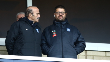 Πριμ ενός εκατ. ευρώ στα τρομερά μωρά του Γιοβάνοβιτς από τον πρόεδρο της ΕΠΟ, Μάκη Γκαγκάτση - Βίντεο