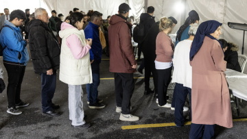 Τουρκία: Μαζικά στις κάλπες υποστηρικτές του αντιπολιτευόμενου κόμματος CHP - Εκλέγουν τον Ιμάμογλου υποψήφιο για τις εκλογές του 2028